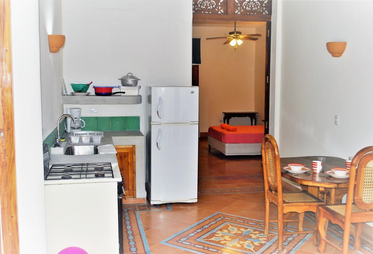 Casa Calala Aparthotel กรานาดา ภายนอก รูปภาพ