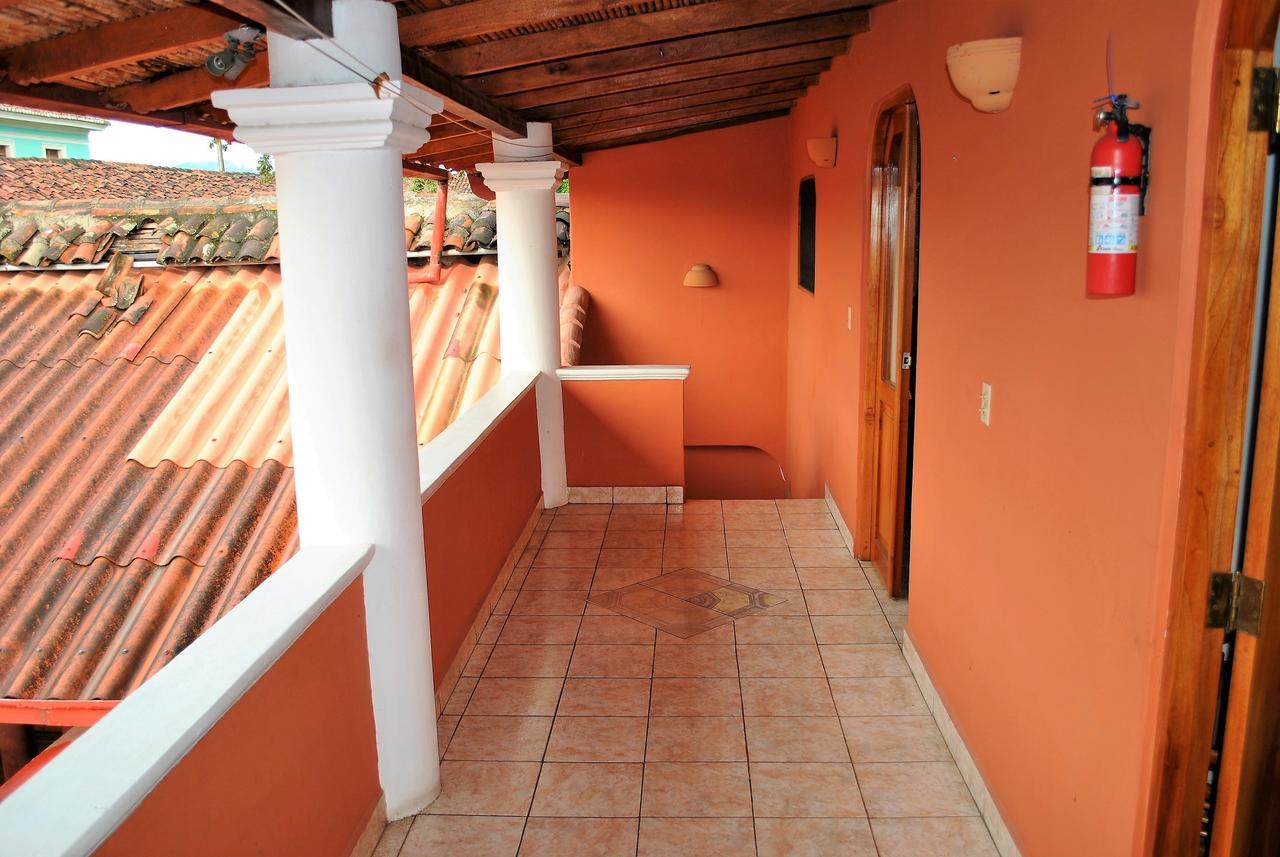 Casa Calala Aparthotel กรานาดา ภายนอก รูปภาพ