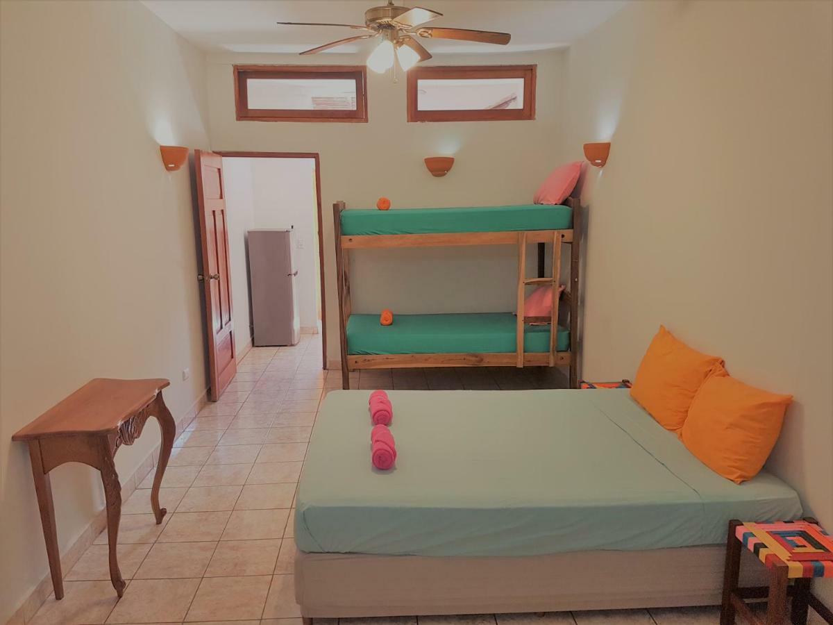 Casa Calala Aparthotel กรานาดา ภายนอก รูปภาพ